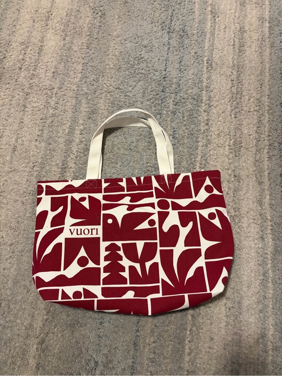 Vuori Handbags - Vuori Limited Edition Holiday Graphic Canvas Tote Bag Red White Eco